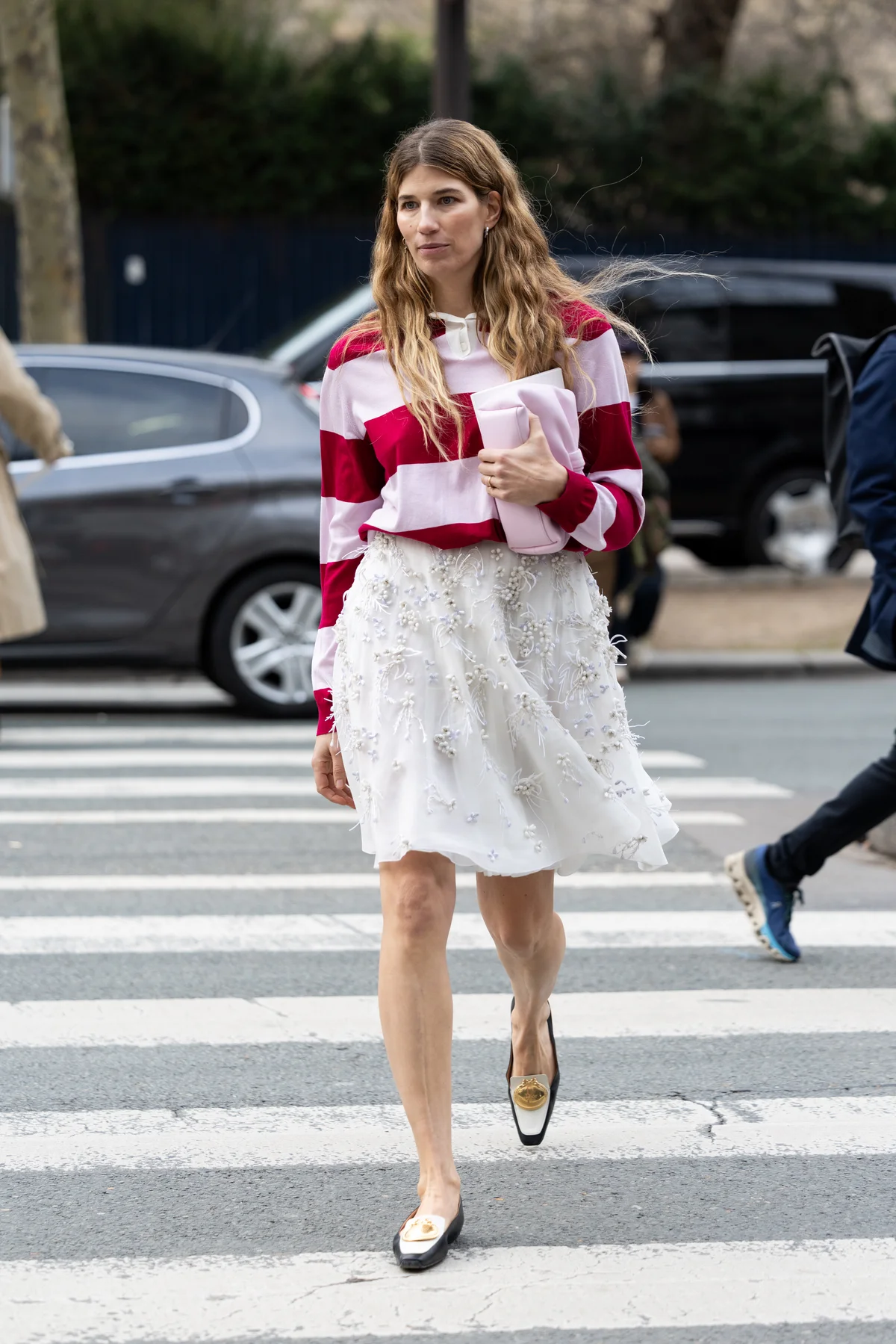 膝上スカートを使ったスタイリング