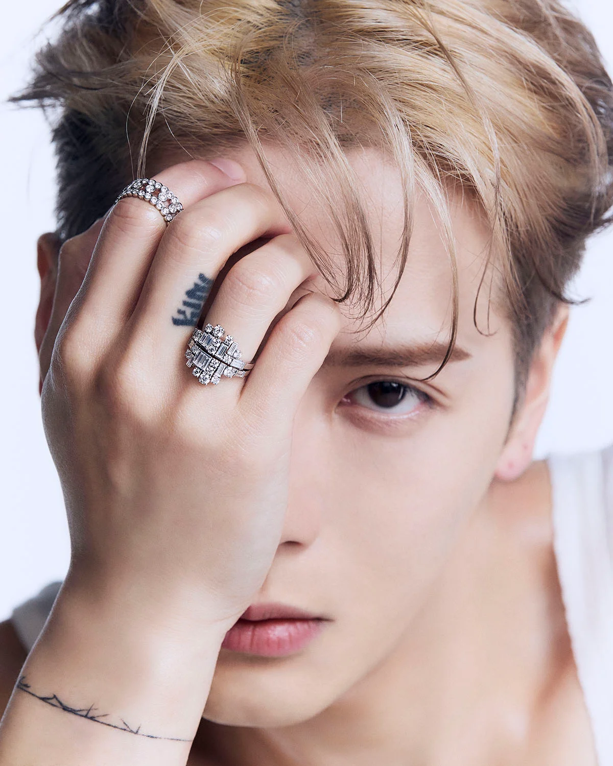 ジャクソン・ワン　Jackson Wang カルティエ　Cartier　ハイジュエリー　MAGICMAN 2