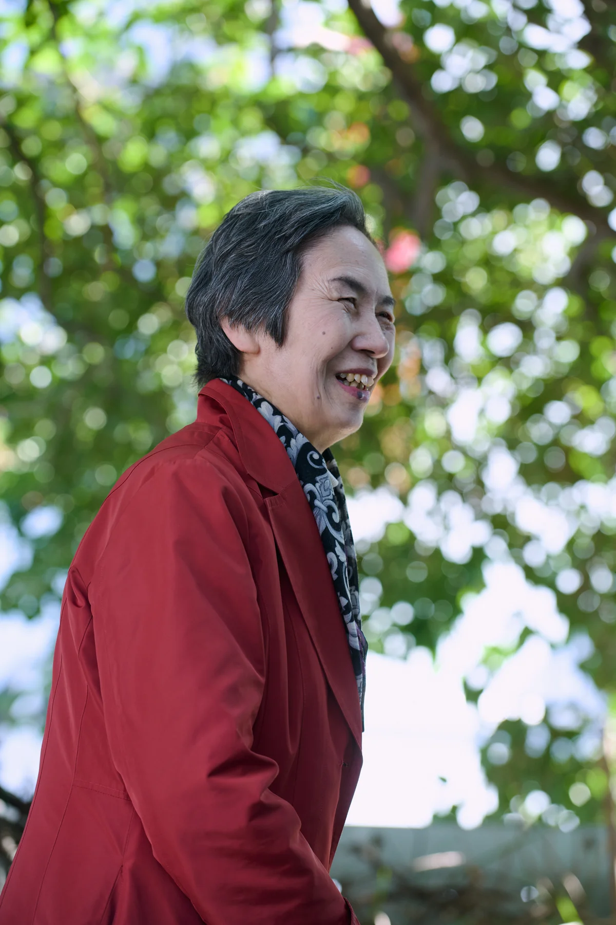 談笑する被団協事務局次長の和田征子さん