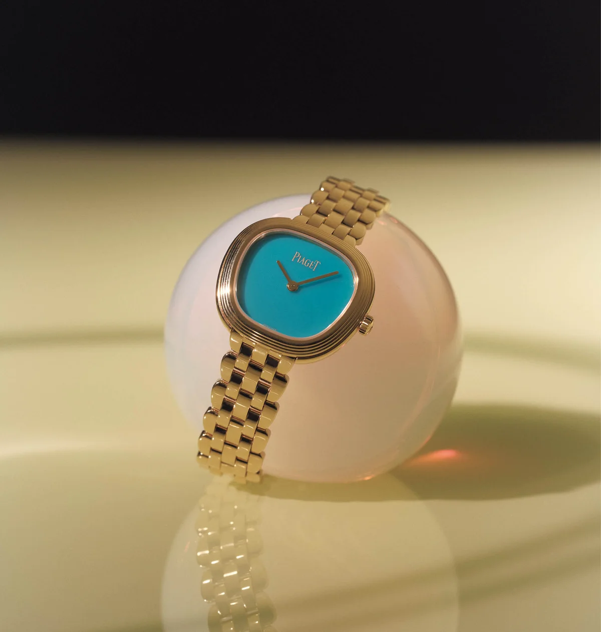 ウォッチ「シックスティ」〈29×25.3㎜/PG×ターコイズ、クォーツ〉￥5,500,000