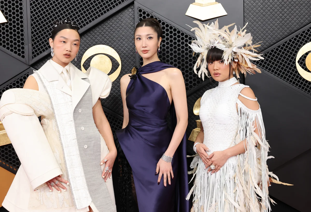 イジェ、オードリー・ヌナ、レイ・アミ