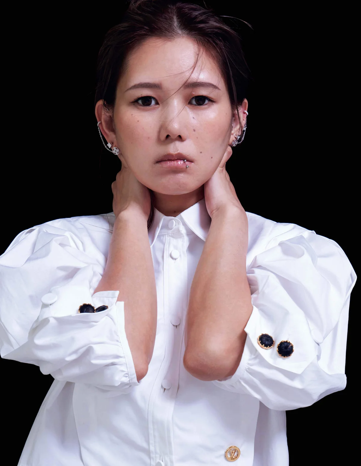 金原ひとみプロフィール画像