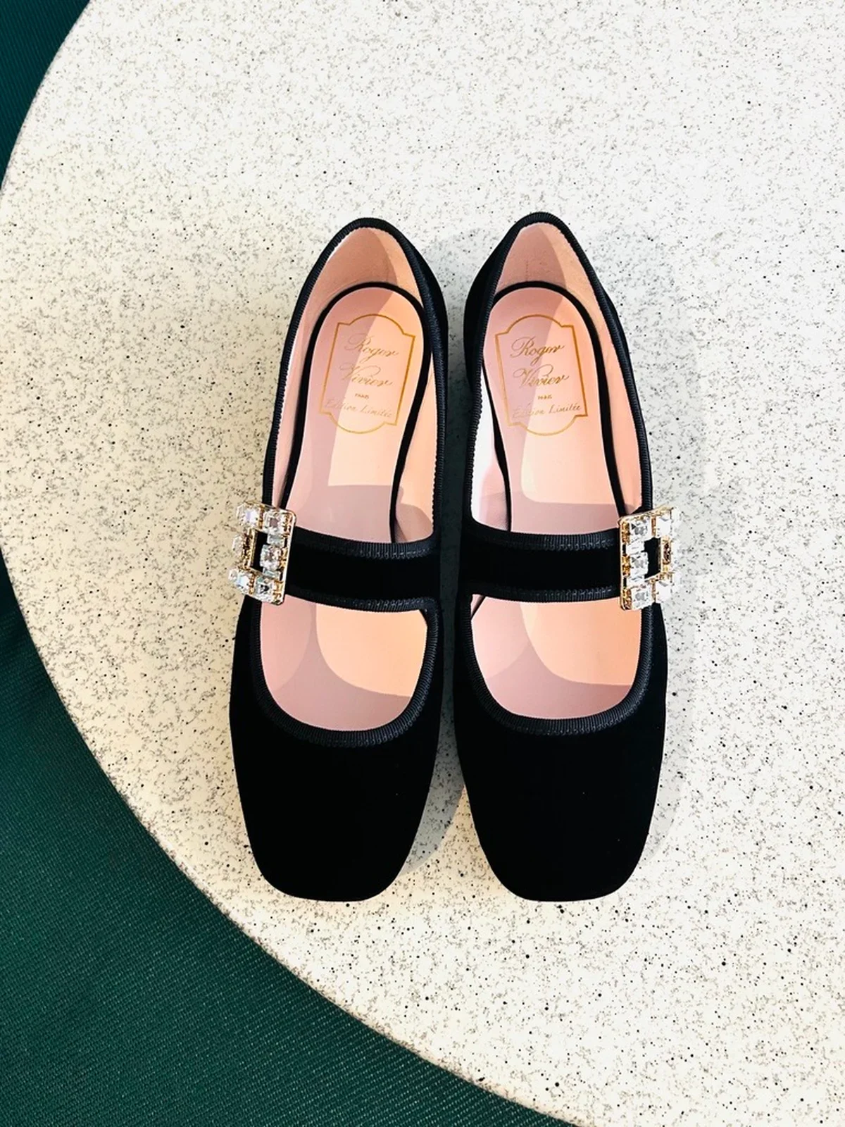 ロジェ ヴィヴィエ　メリージェーン　バレリーナシューズ￥179,300