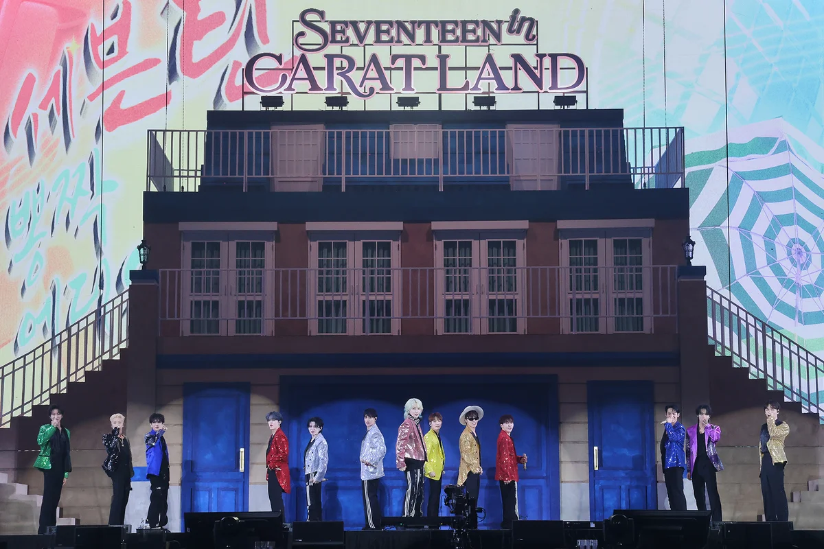 SEVENTEEN　セブチ　セブンティーン　韓国アイドルグループ　ファンミーティング「CARAT LAND」