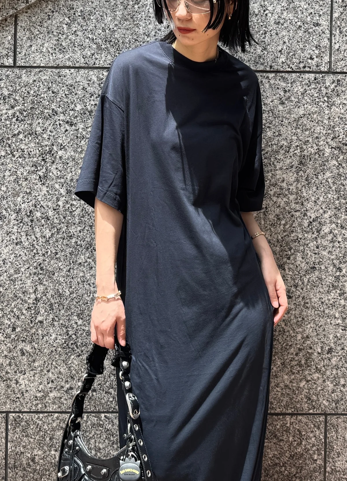 セルフスナップ　Tシャツ　バレンシアガ　BALENCIAGA