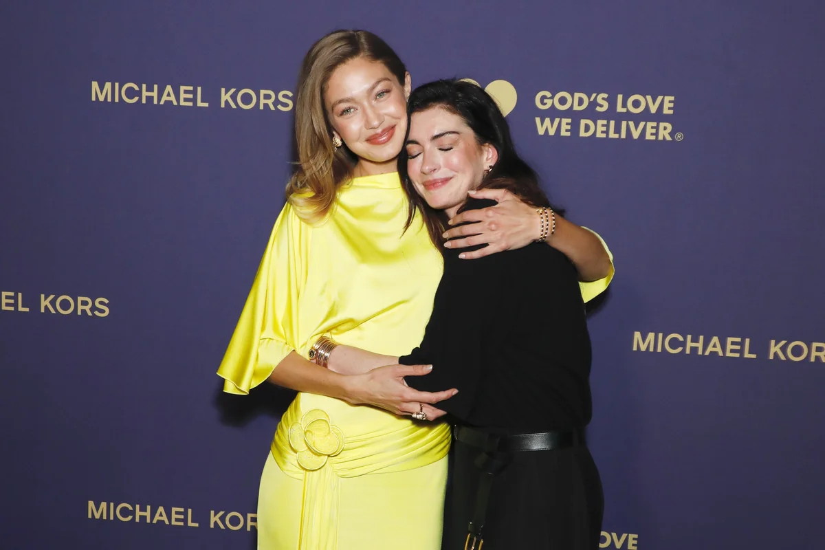 ジジ・ハディッドとアン・ハサウェイ