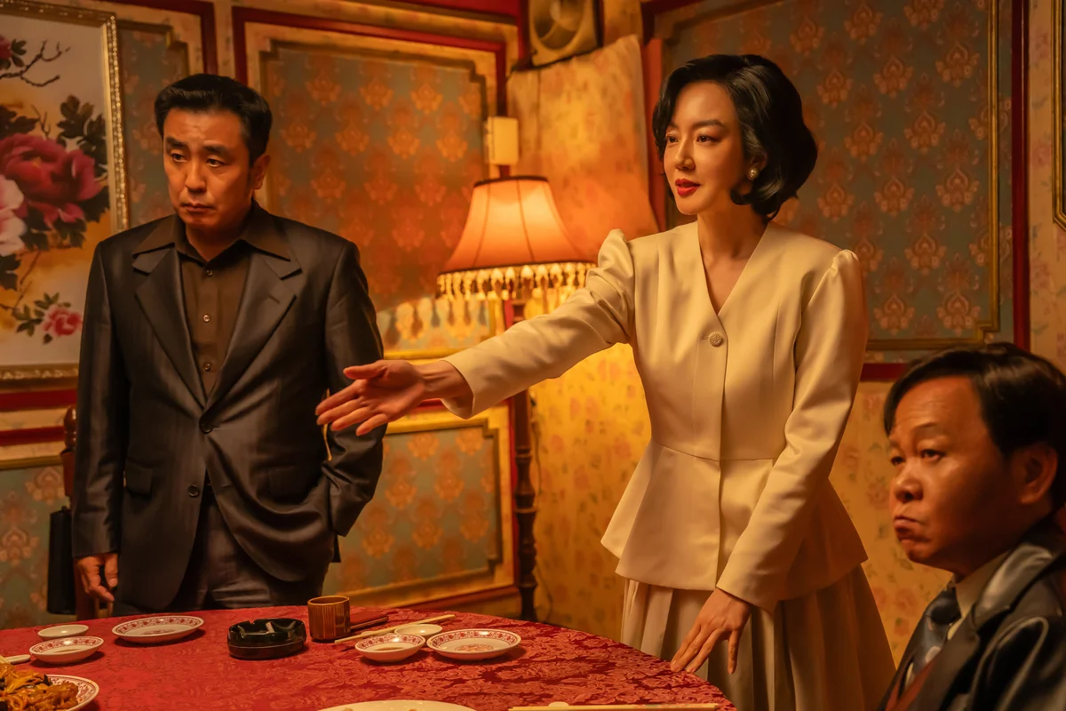 ムン・ガヨン　新作韓国ドラマ『瑞草洞＜ソチョドン＞』の場面写真　U-NEXT配信