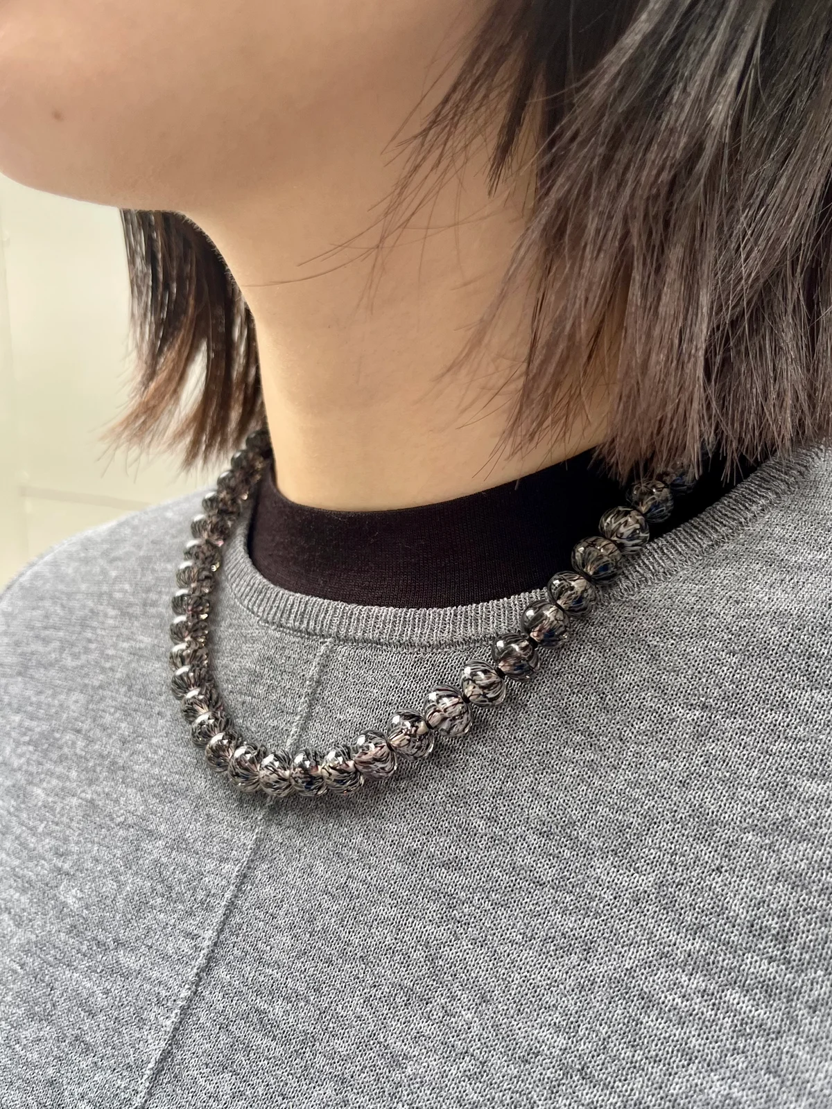 LULI LAMPWORKのとんぼ玉ネックレスの着用感とコーディネート
