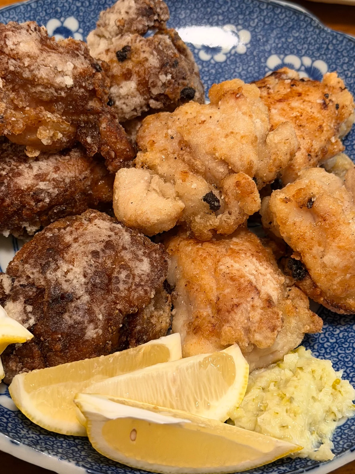 醤油麹唐揚げと塩麹唐揚げ