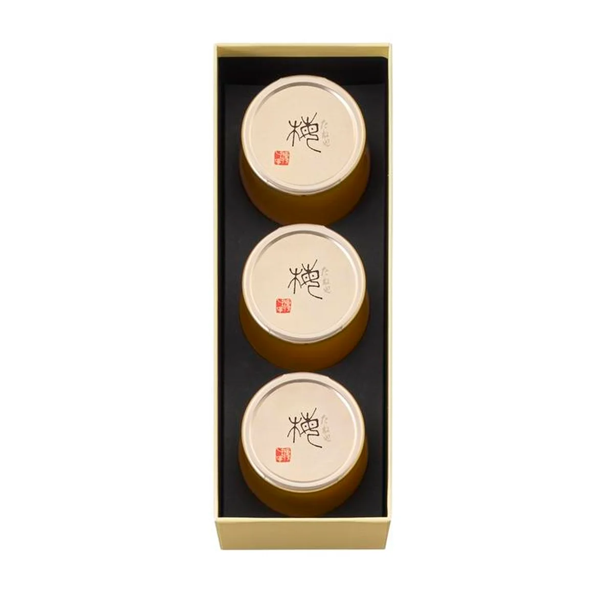 たねや「完熟梅ぜりー」はボックス入りで夏の贈り物にも最適。３個入りのほか、６個、９個入りも