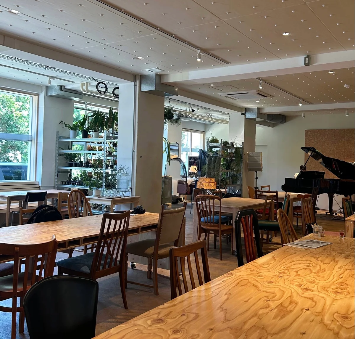 HOME/WORK VILLAGE　ホームワークヴィレッジ　Marked　店内