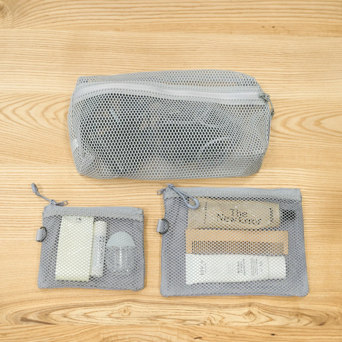 無印良品　メッシュケース