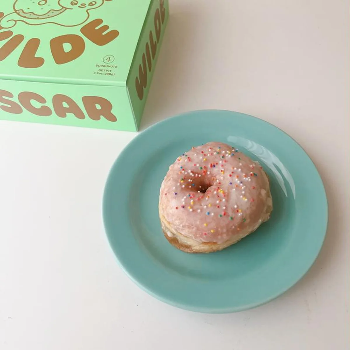 【OSCAR WILDE】全てプラントベース！ 才色兼備なドーナツ。Vanilla Pop￥350
