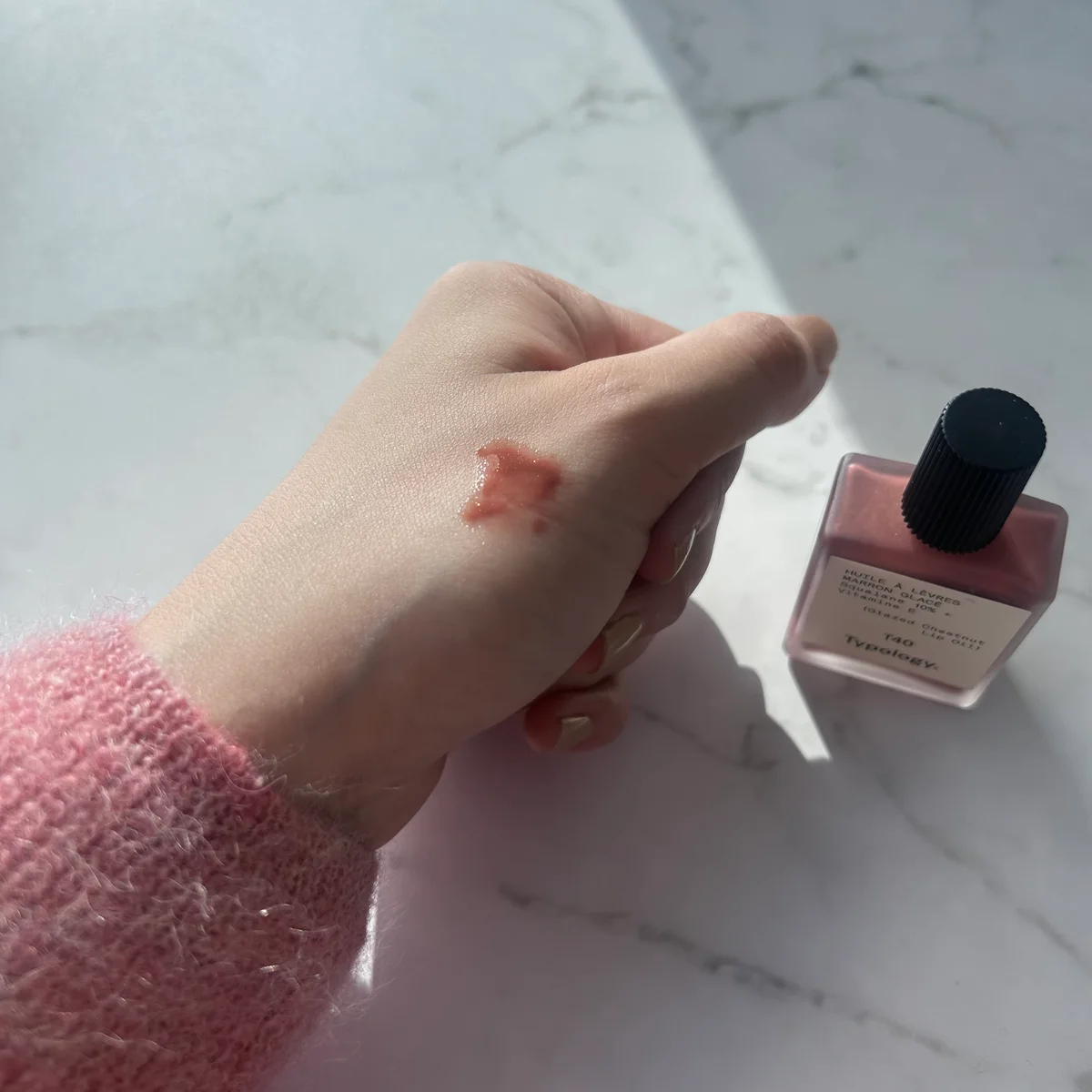 Typology リップオイル