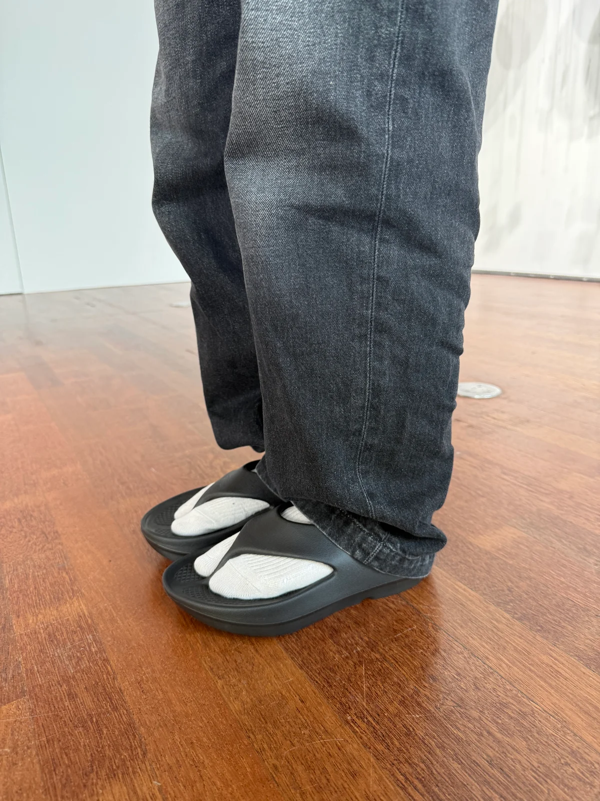 ウーフォスプラスとワイドパンツデニムとのコーディネート