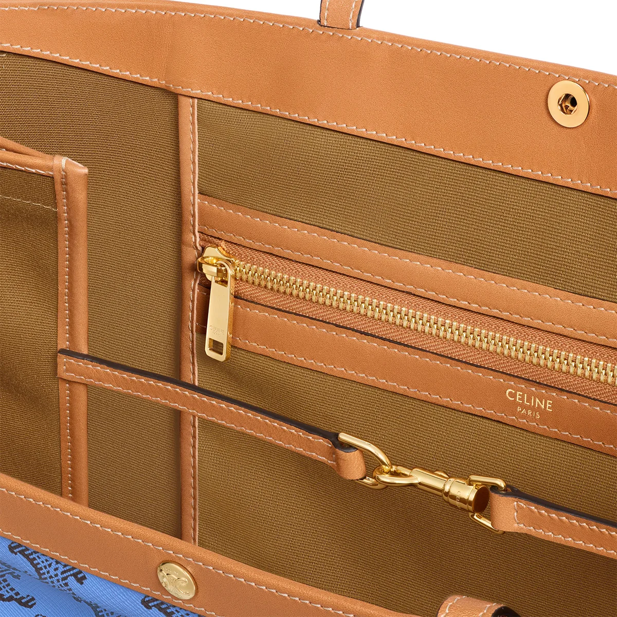 セリーヌの「フラットショッパー」の内側