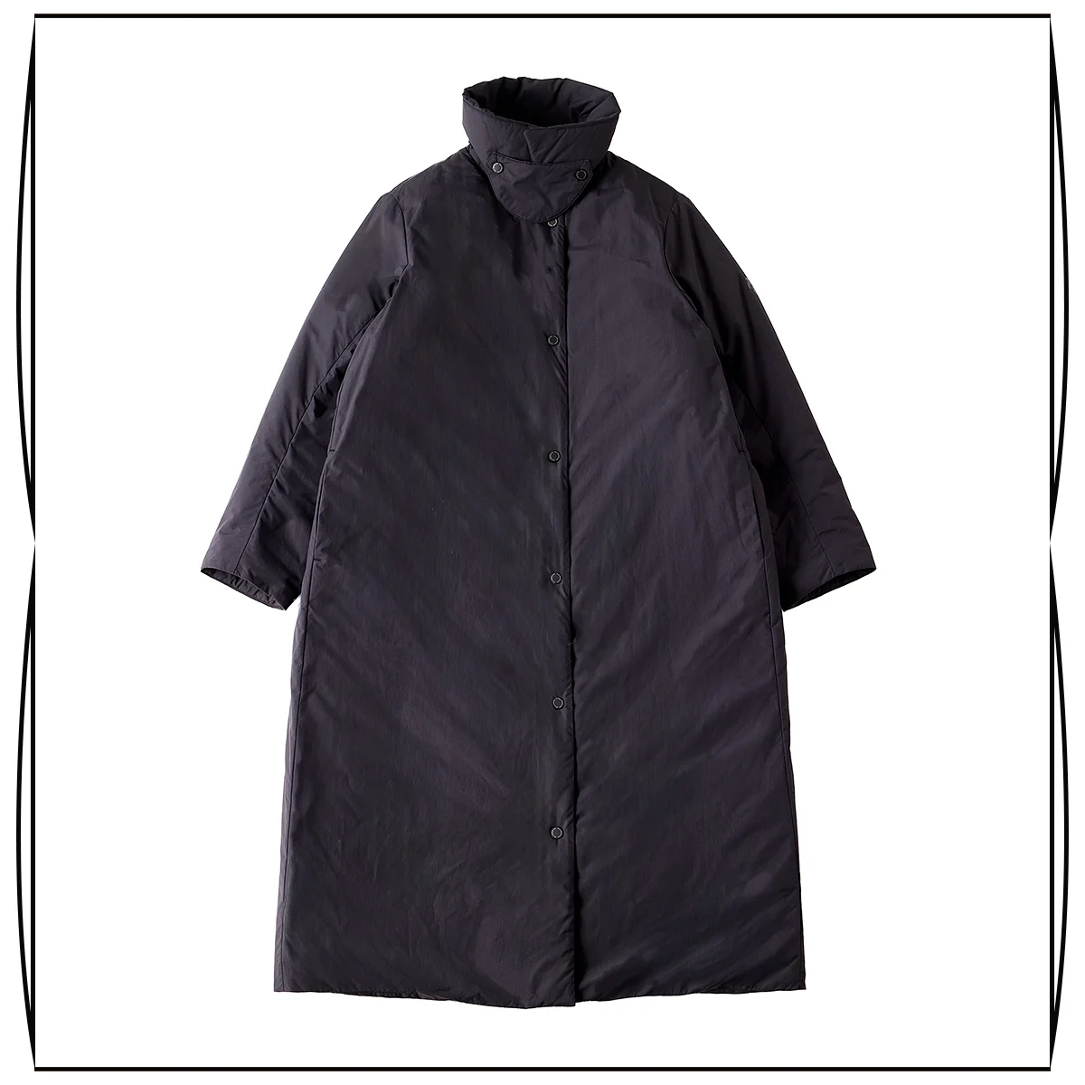 ピアス￥33,615、ピアス￥20,115／リディア(サンディ・リアン) 