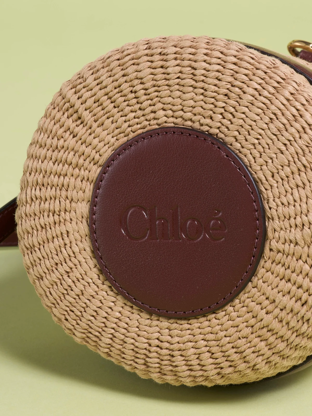 クロエのナチュラルファイバー製Chloé Charmsバスケットバッグ 