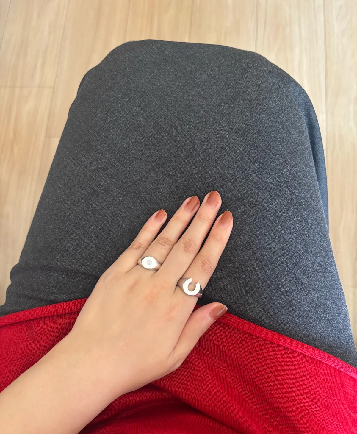 SCHOのHERO EYE RINGの着用画像