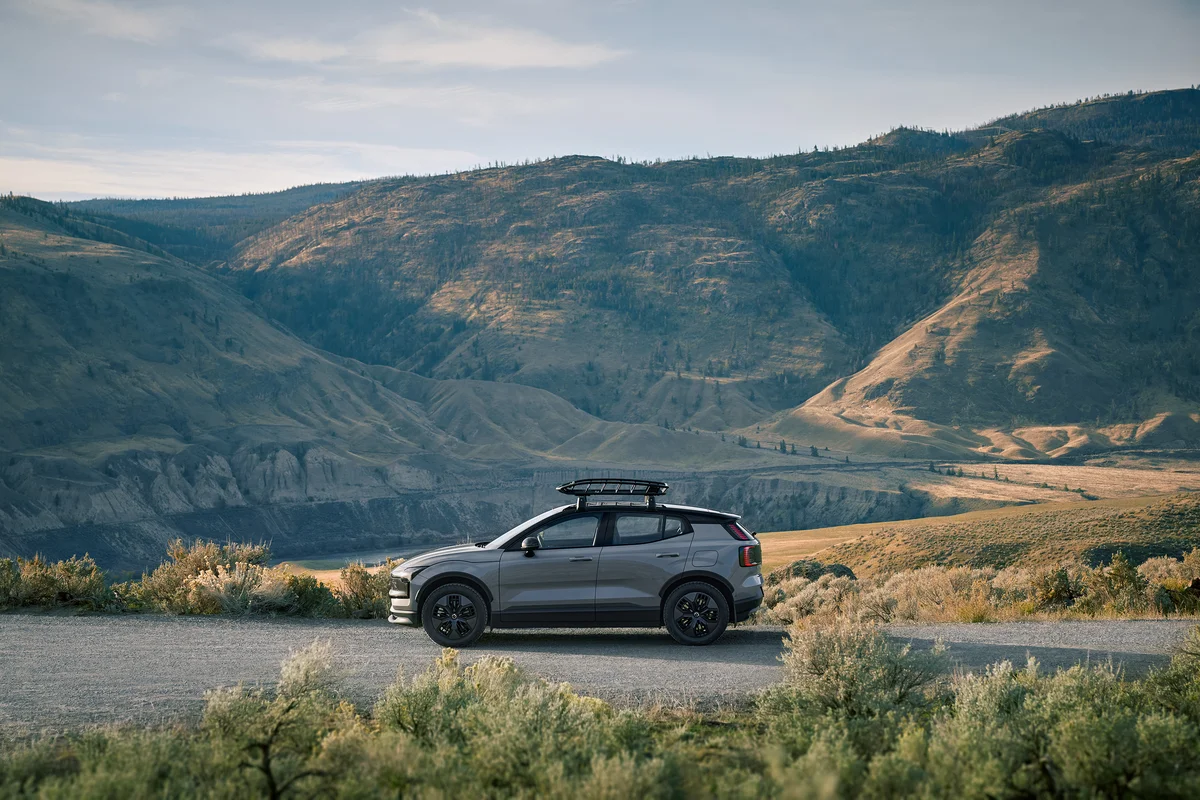 Volvo 「EX30」の「Cross Country」モデル