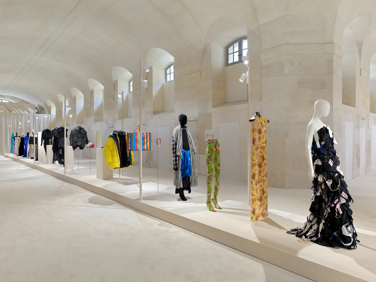 「Balenciaga by Demnaの画像_3