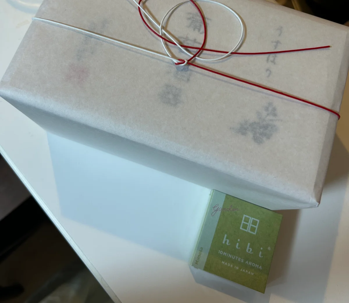 松徳硝子のうすはりワイングラスが2個入っていた木箱