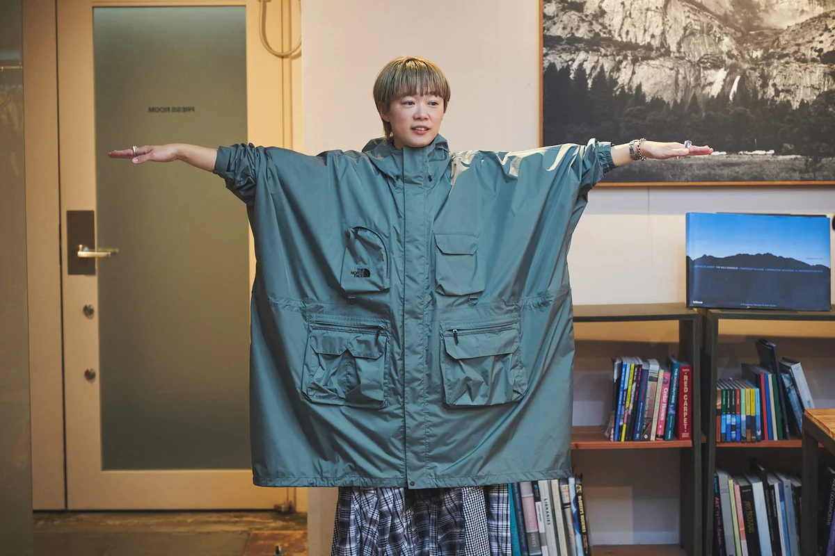 ザ・ノース・フェイス　ウーロスフィールドユーティリティポンチョ