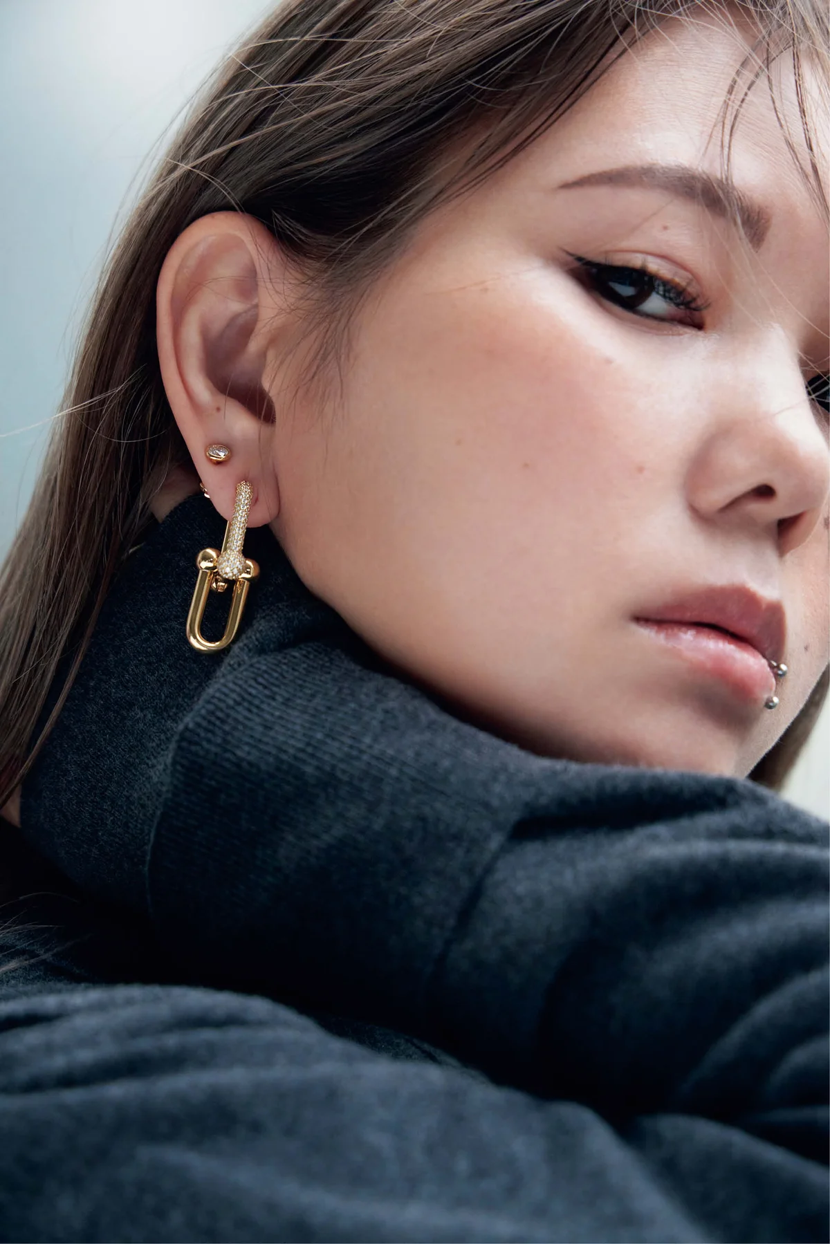 ピアス(上)「ティファニー ハードウェア」・(下)「ティファニー ハードウェア」 金原ひとみ