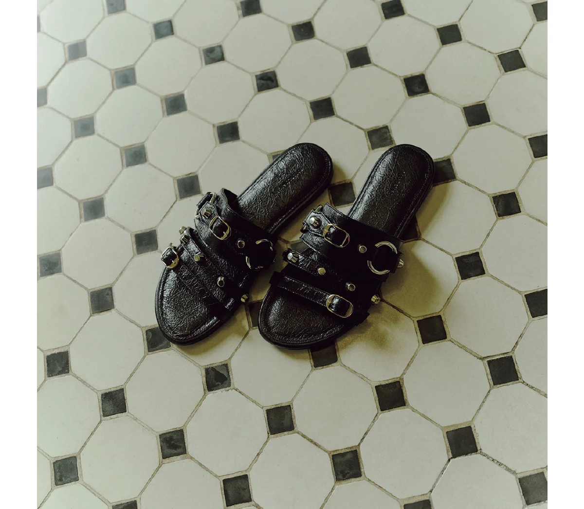 BALENCIAGA(バレンシアガ)　ベルトサンダル