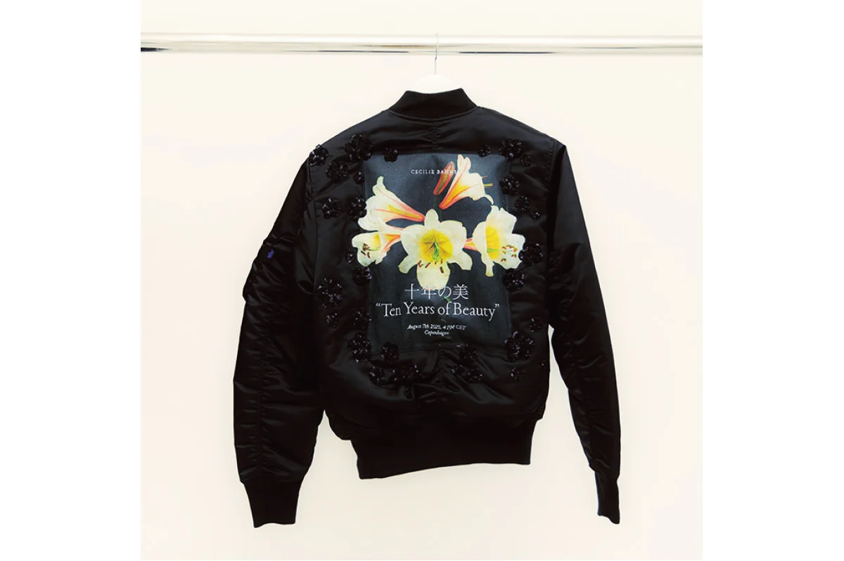 10 YEARS OF BEAUTY LIMITED EDITION EMBROIDERED BOMBER JACKET　　セシリー バンセン 