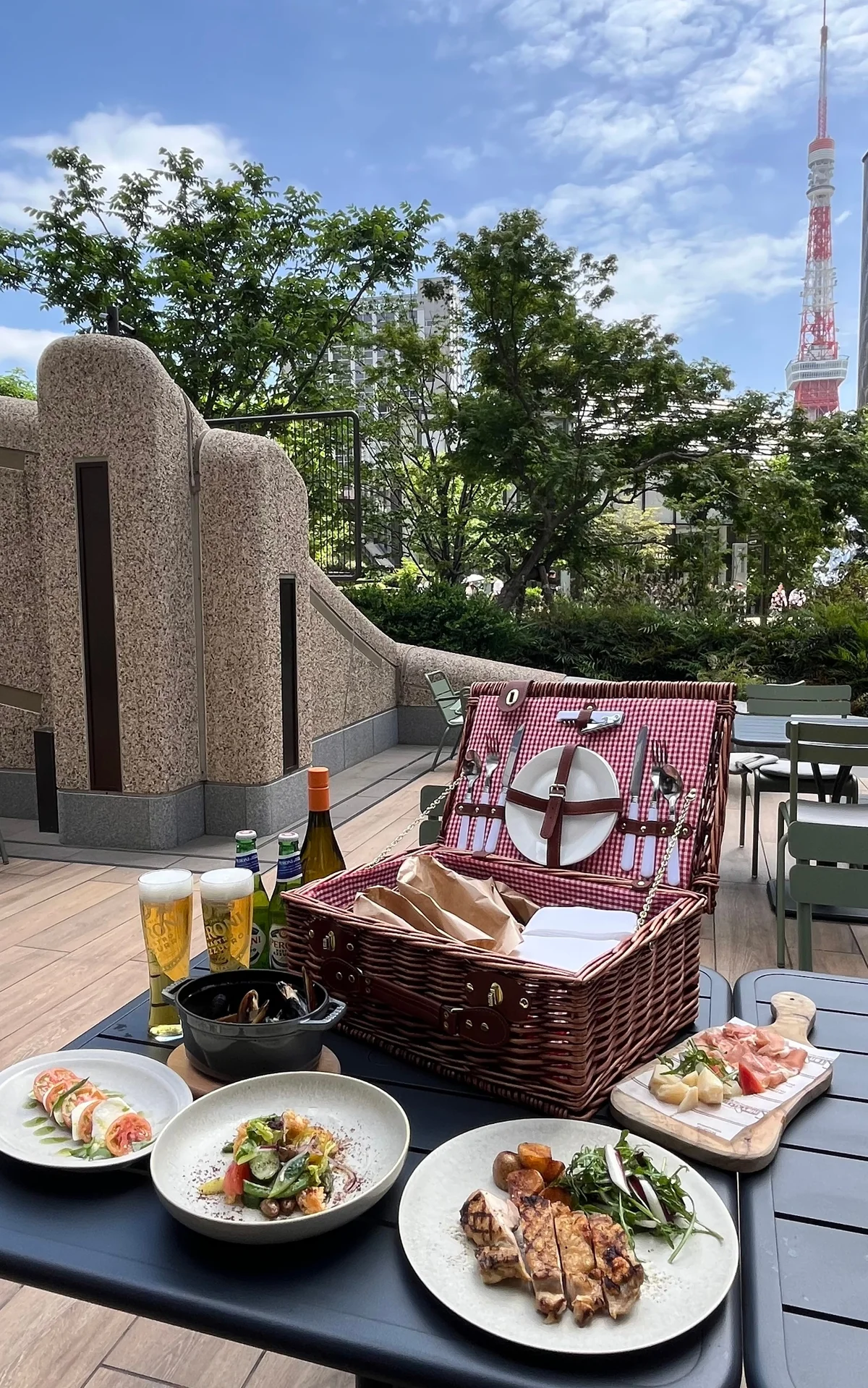 新緑の美しさや夜風の爽やかさを感じる極上の画像_1