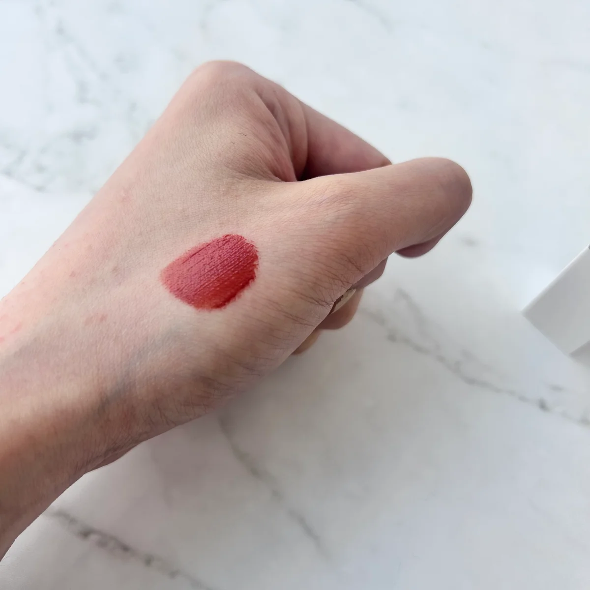 絶対に色落ちしたくない日は【トムフォードの画像_2