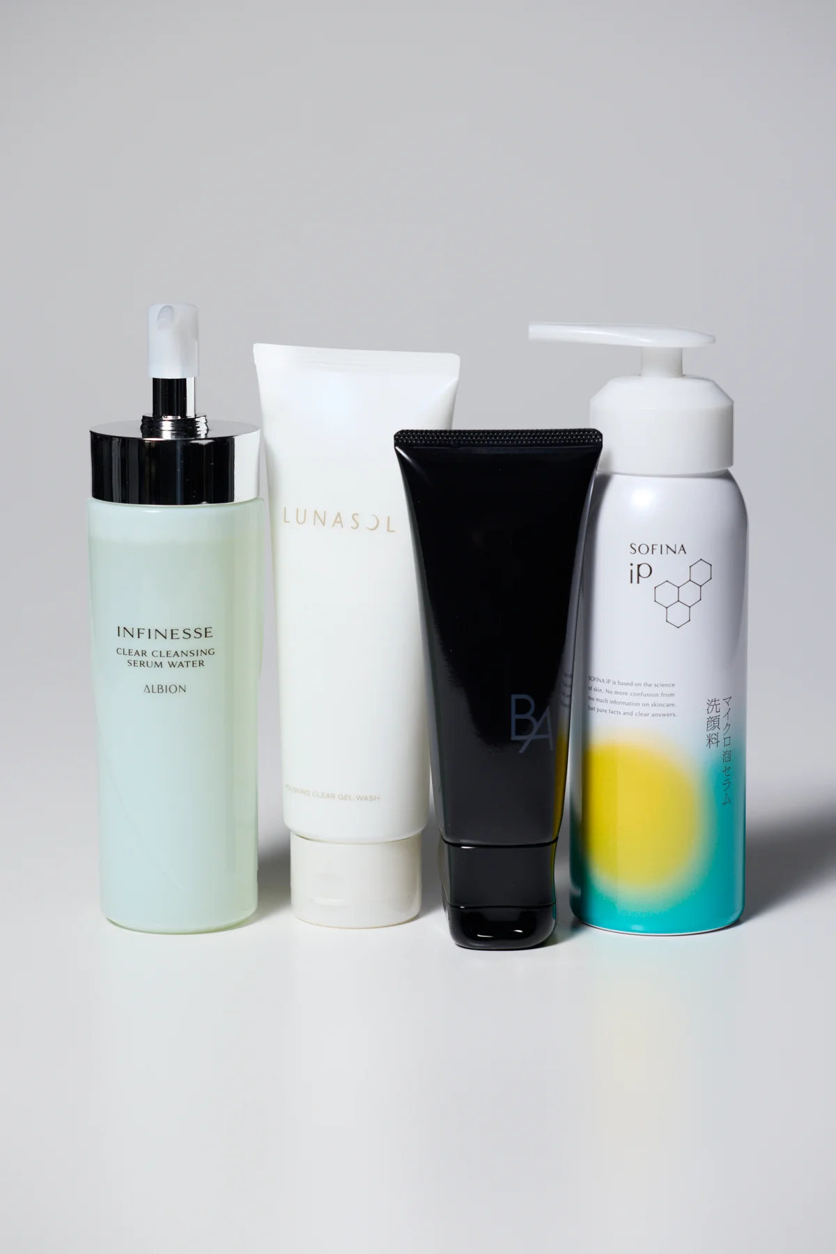 石井美保さんがセレクトする、2026年新製品クレンジング&洗顔4選の画像