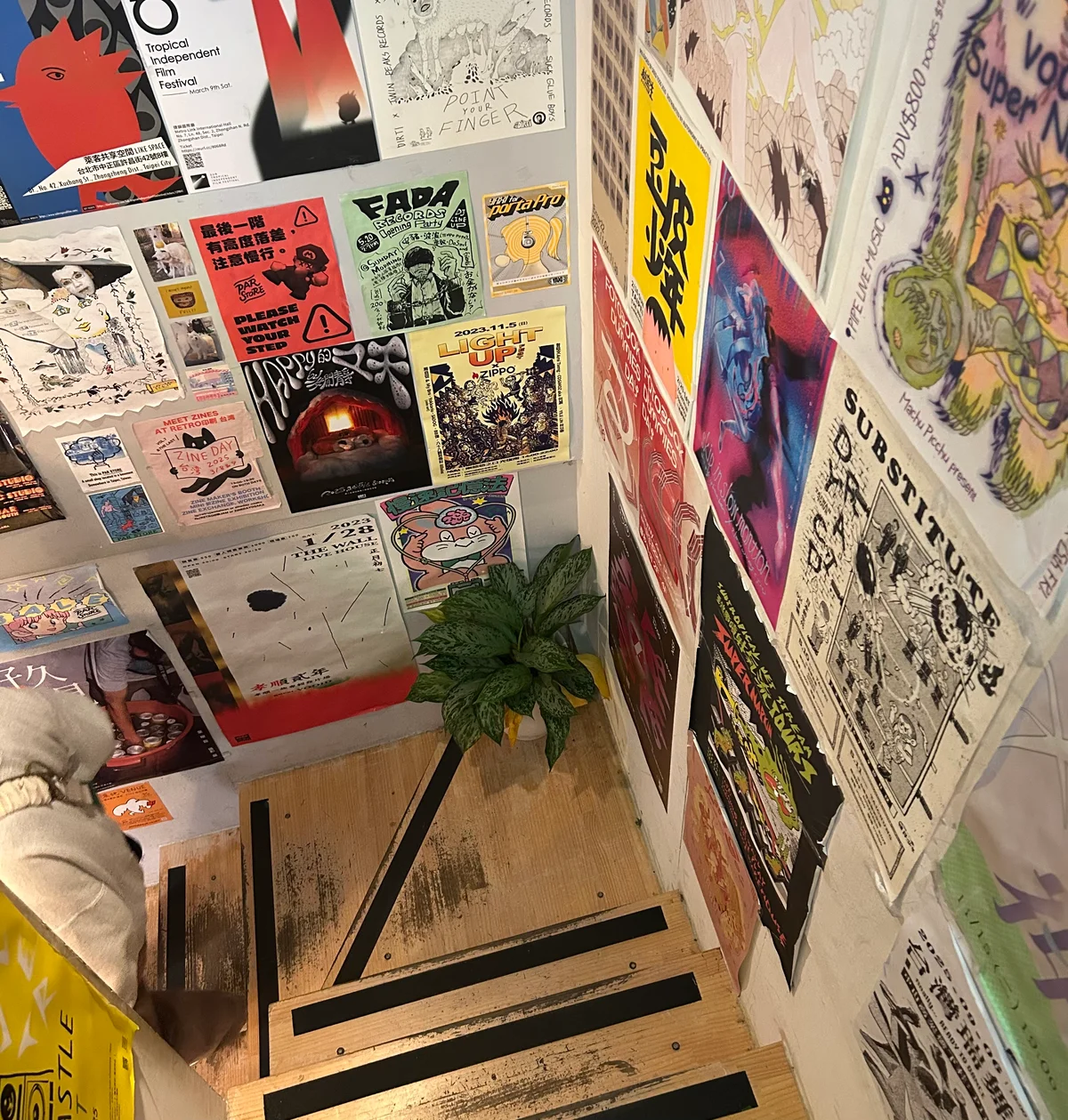 台湾 台湾旅行 台北 赤峰街 PAR STORE 階段