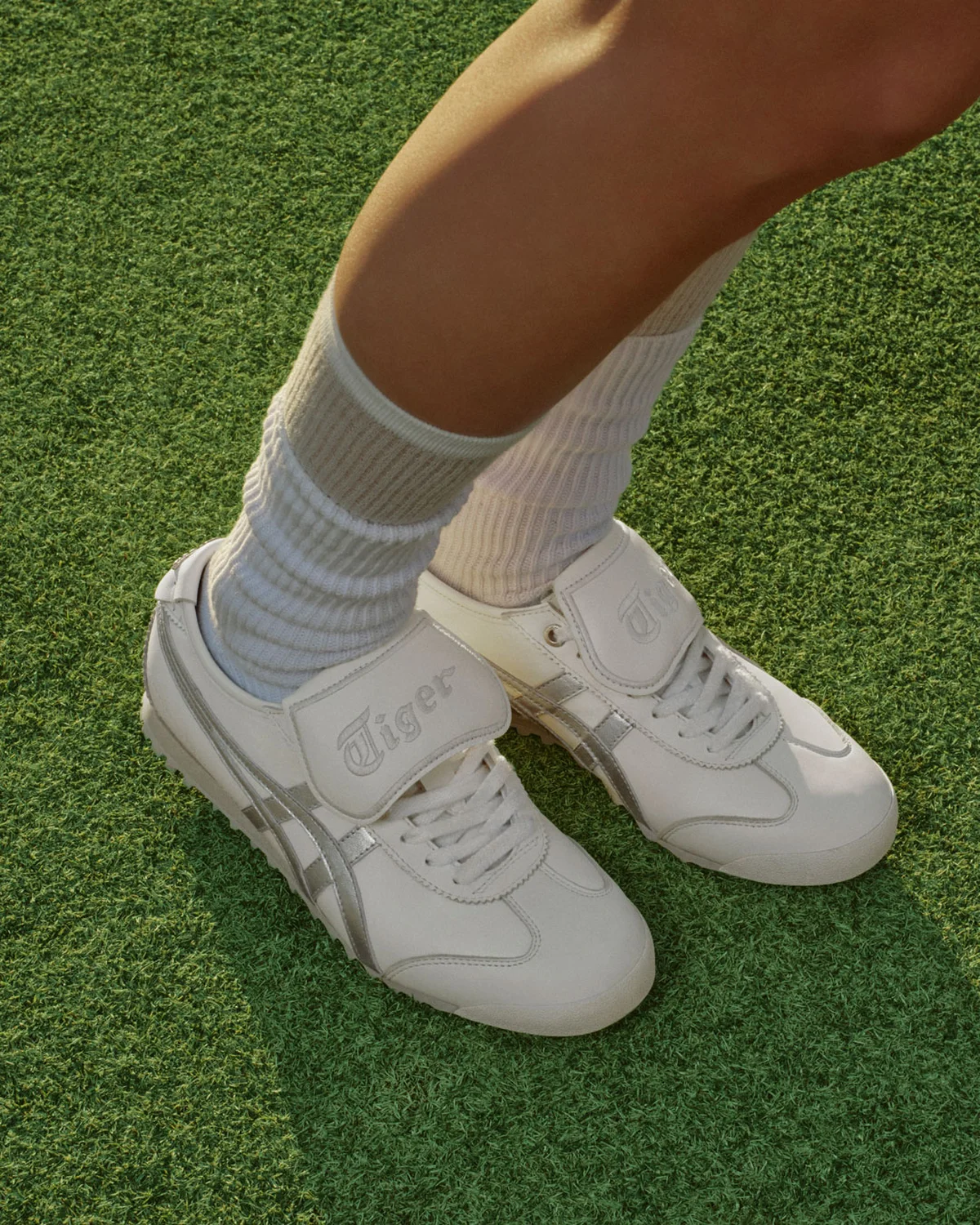 オニツカタイガーの新作ゴルフシューズ「MEXICO 66 GOLF」OFF-WHITE / OFF-WHITE