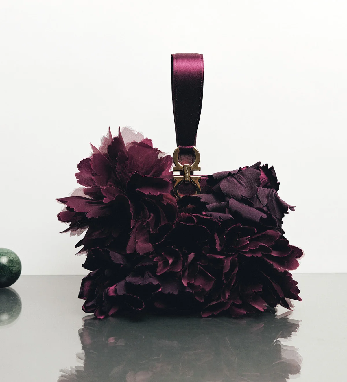 FERRAGAMO（フェラガモ）　バッグ