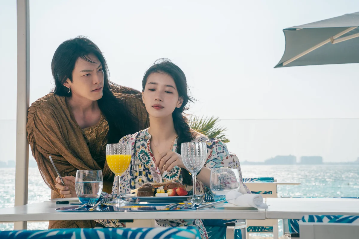 2025年Netflix新作韓国ドラマ　おすすめ　人気　キム・ウビン　ペ・スジ『魔法のランプにお願い』の場面写真