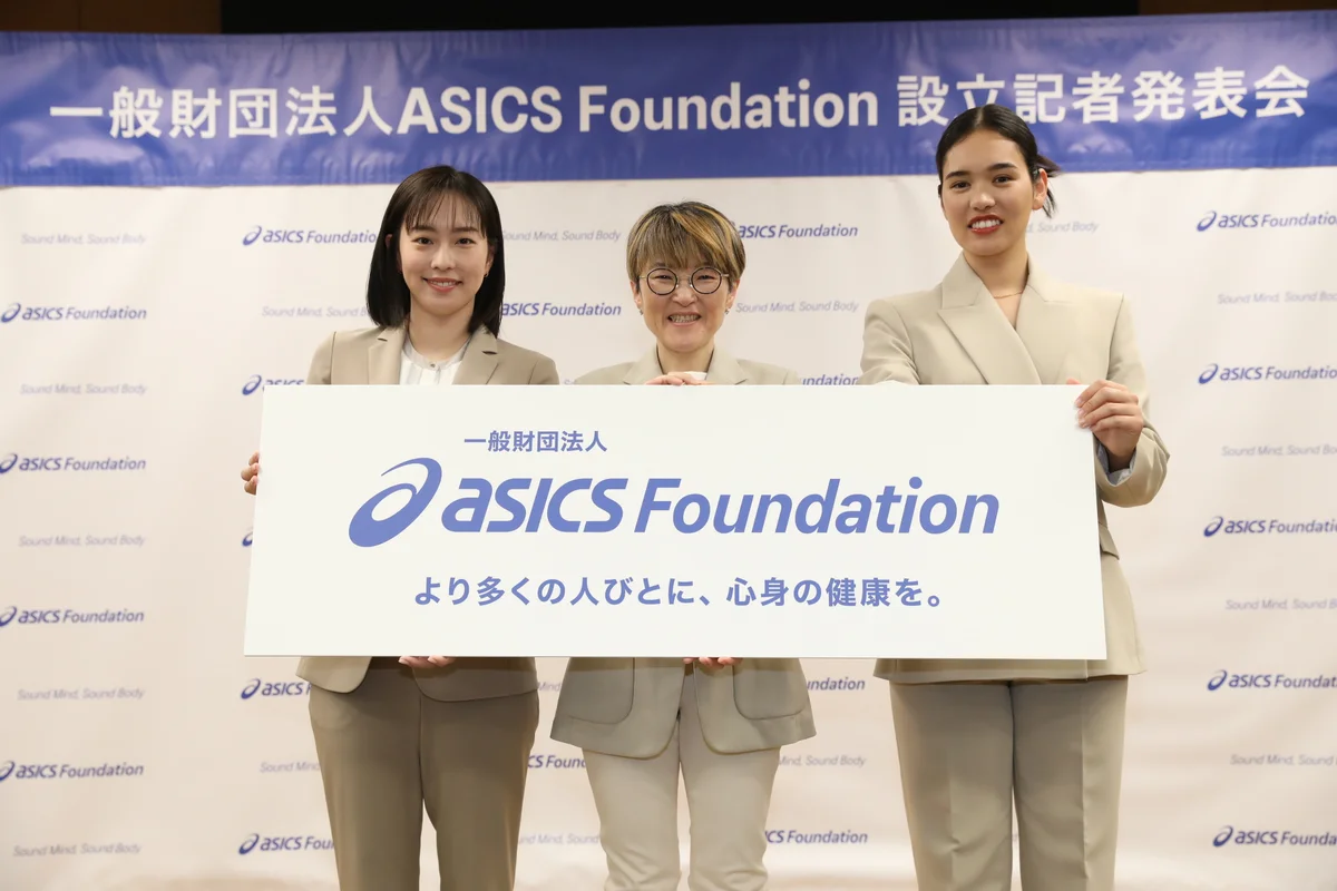 石川佳純さん、甲田知子さん、一ノ瀬メイさん
