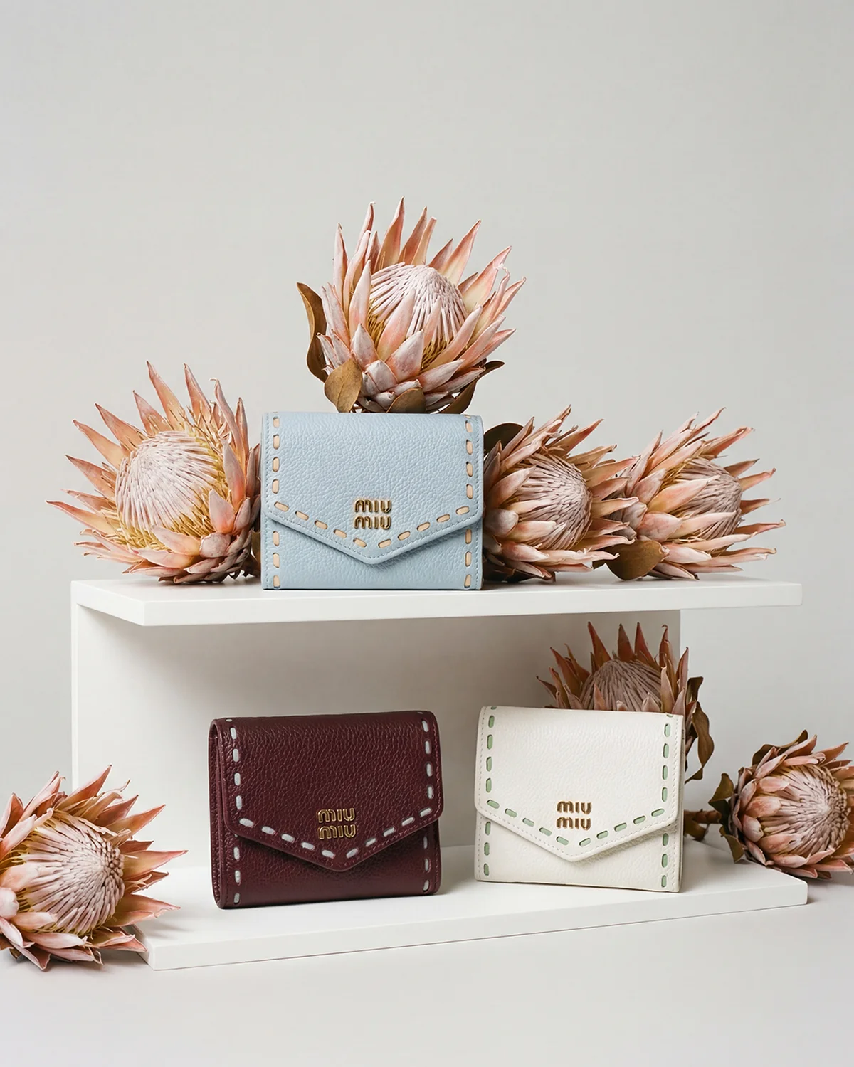 Miu Miu ミュウミュウ ホリデーシーズン　新作スモールレザーグッズ