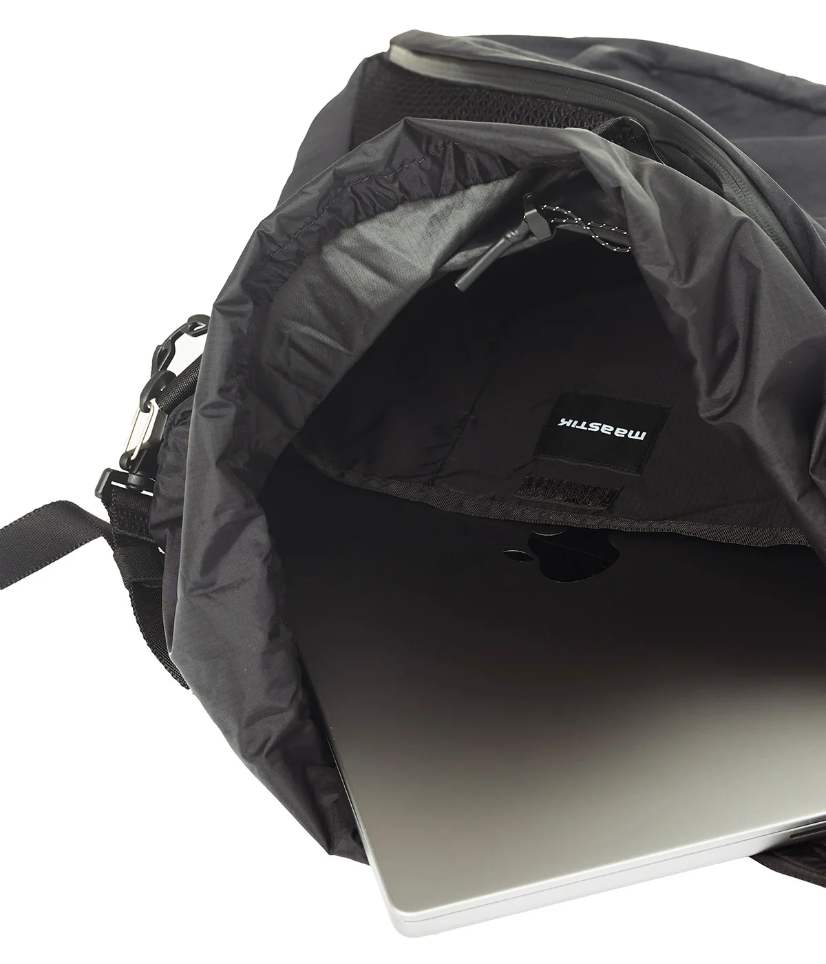 マースティックの「kiht」バッグの内側