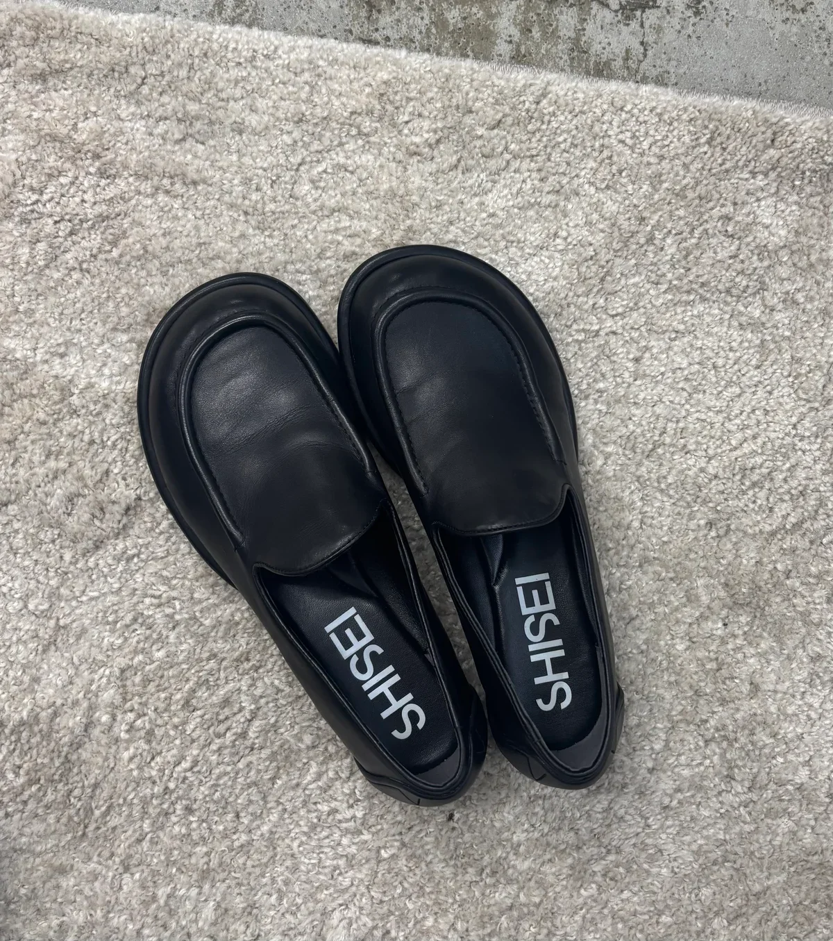 シーセイのレザースリッポン