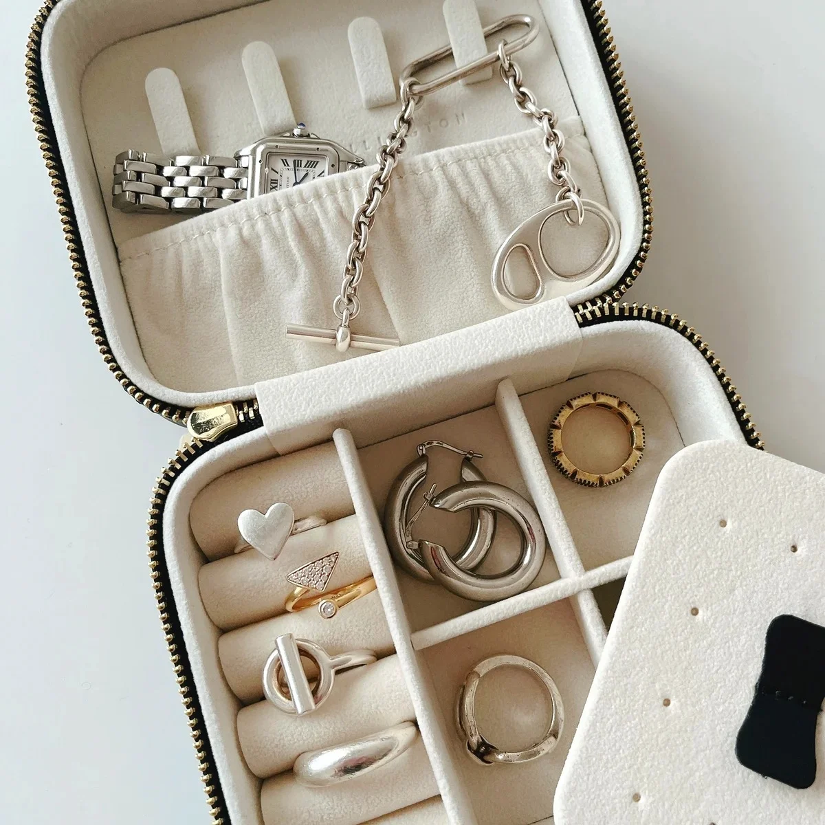 Travel Jewelry Box¥6,050　ダニエル ウェリントン　旅グッズ　ジュエリーボックス