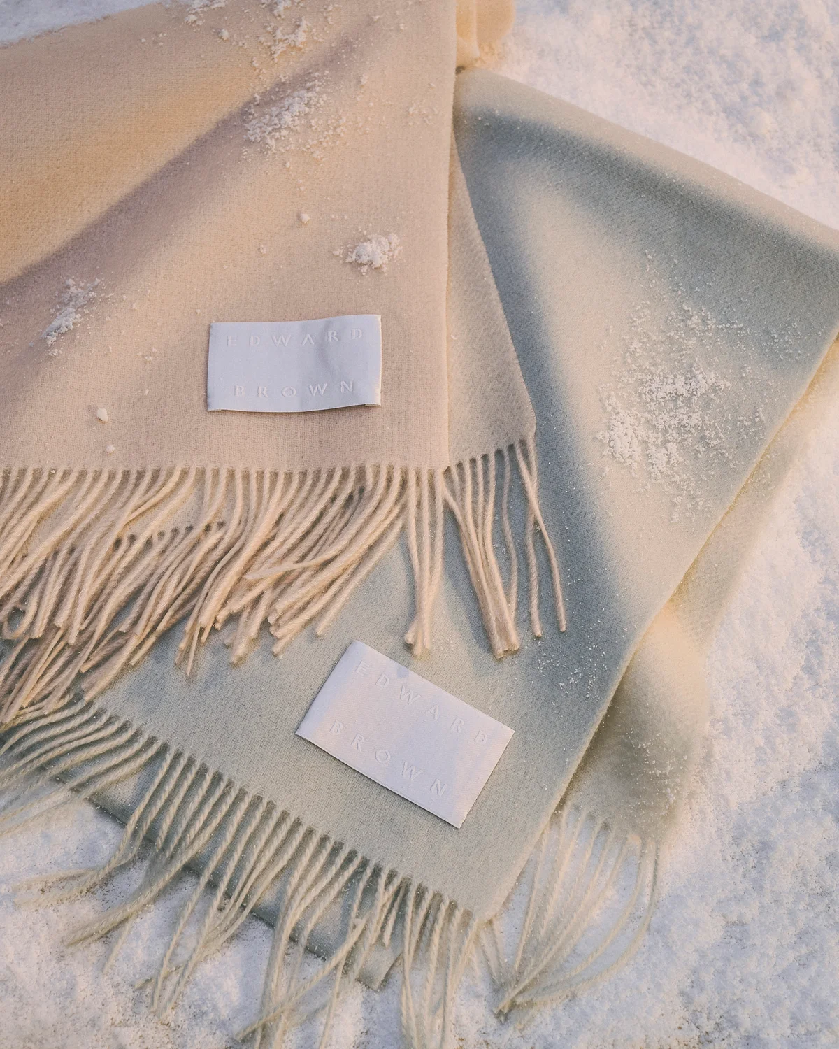 エドワードブラウンのカシミヤマフラー