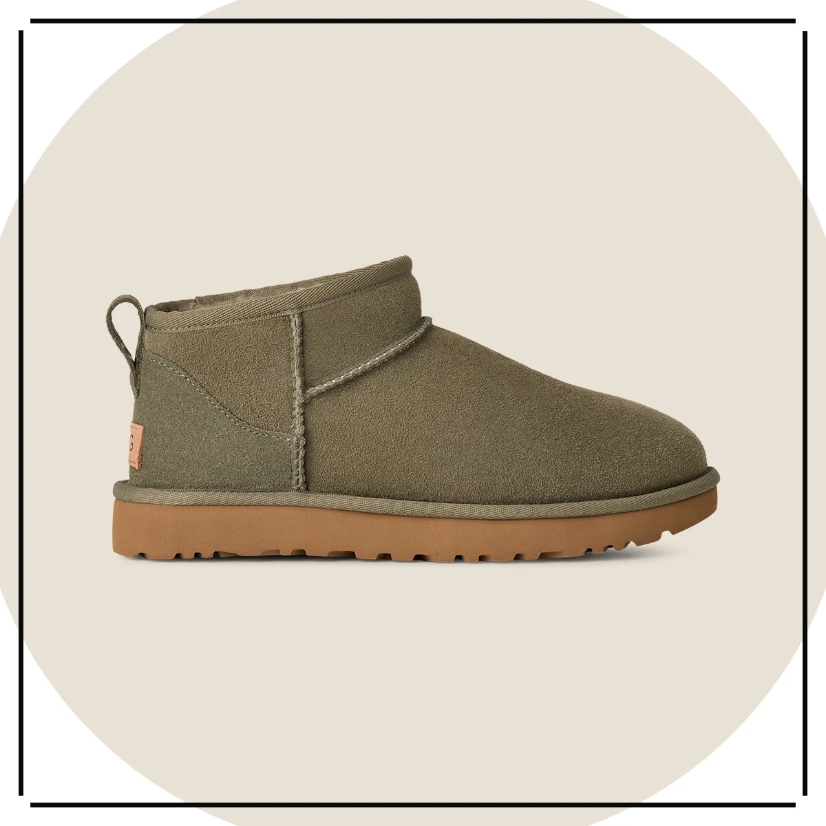 アグのシューズ「クラシック ウルトラ ミニ」