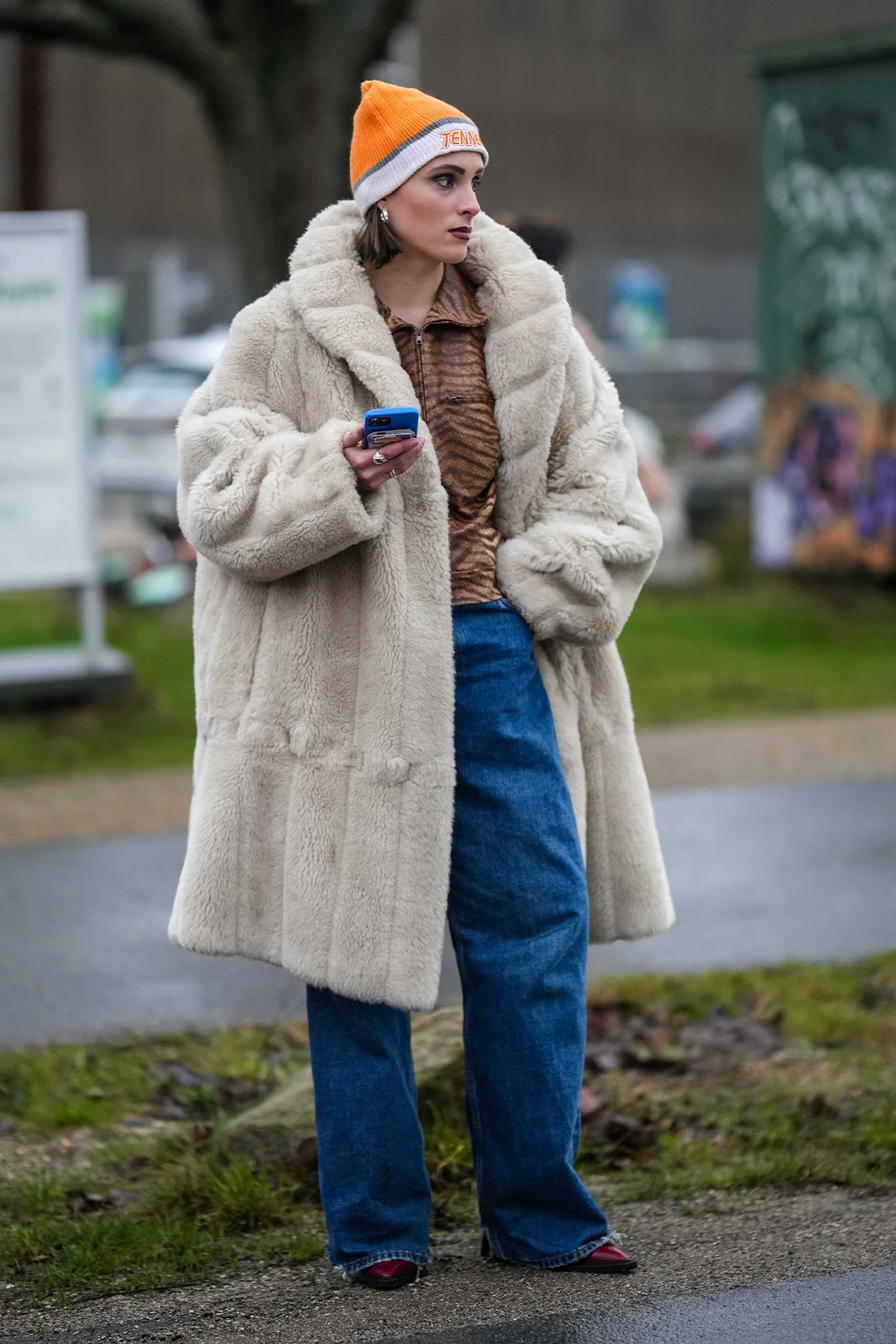 オレンジのニット帽スナップ