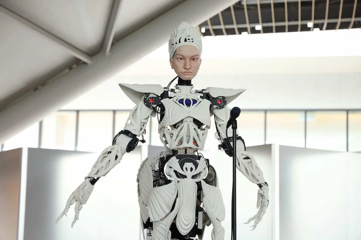 【PRADA】が「PRADA MODE の画像_4