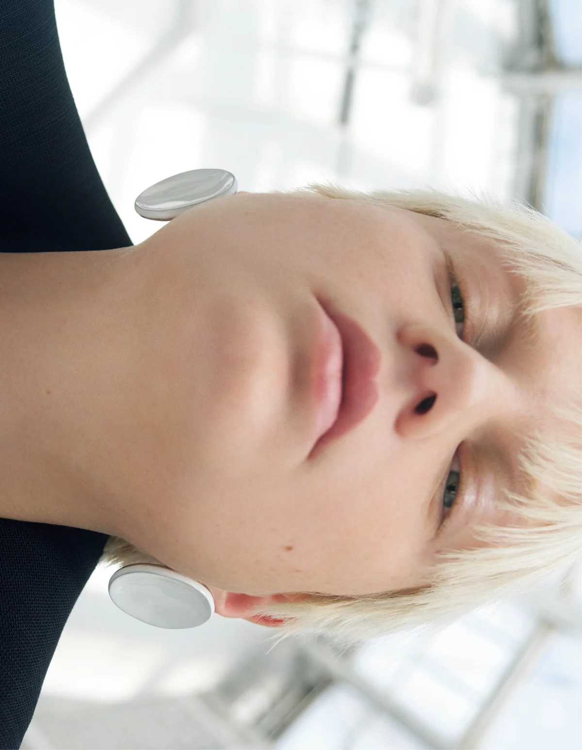 フィービー ファイロのピアス