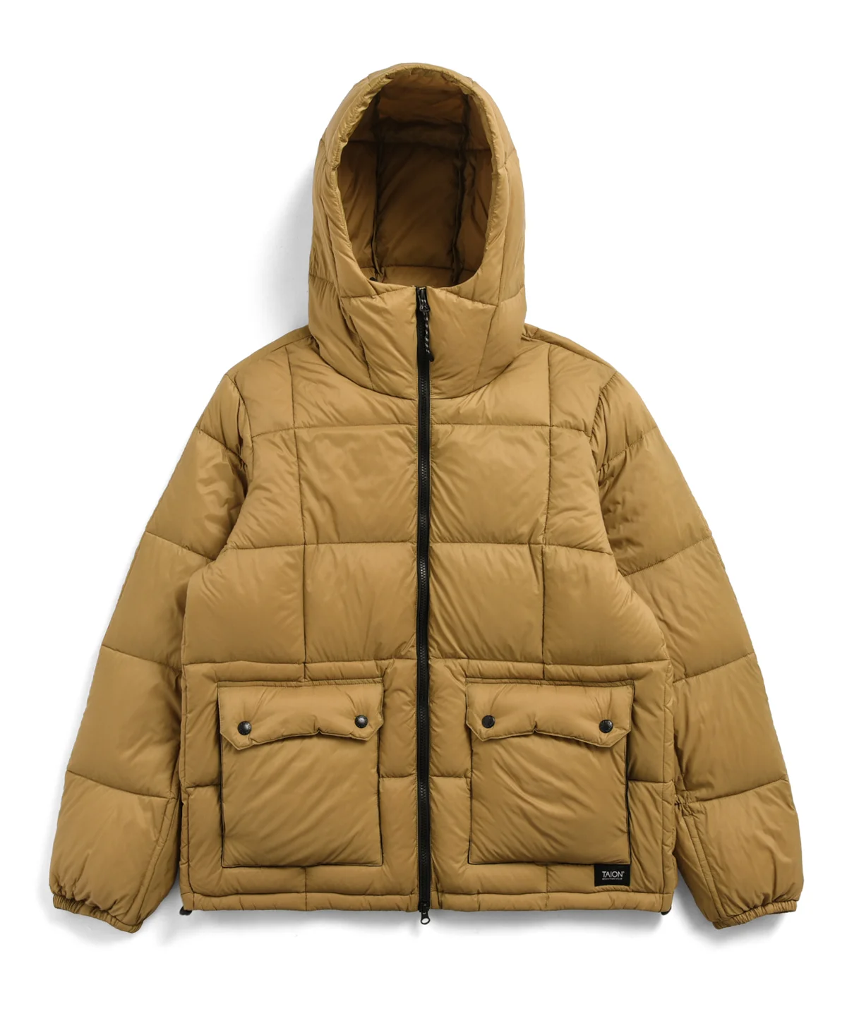 タイオンのマウンテン パッカブル ボリューム ダウンパーカ ベージュ