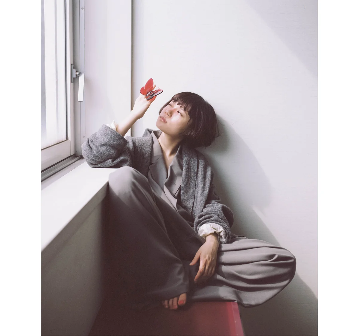 杉咲花　SPUR11月号　バカラ