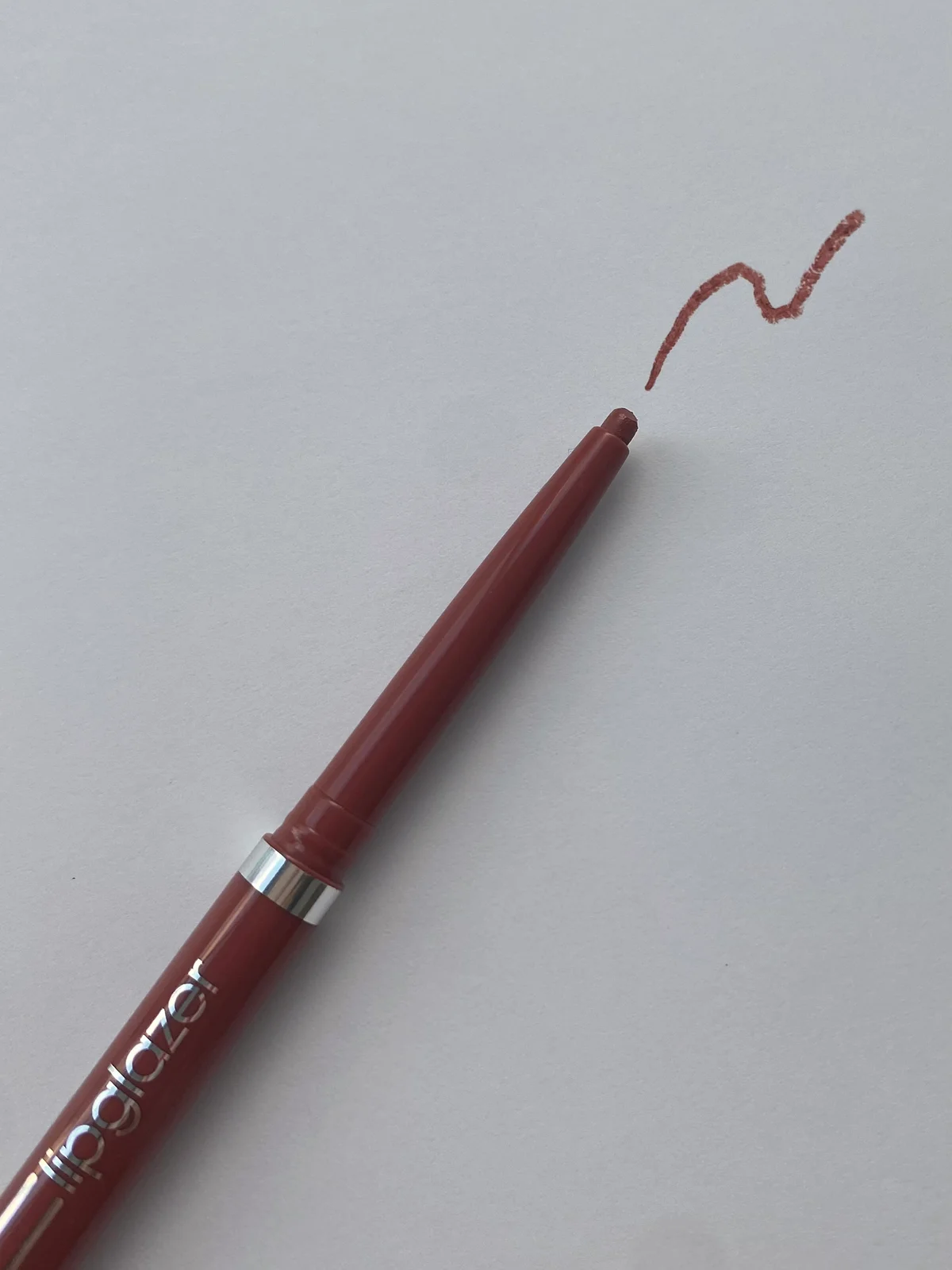 M・A・C リップグレイザー ベルベット テディ ¥3,960／M・A・C